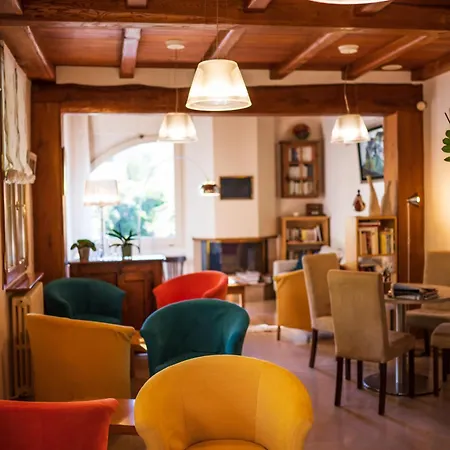 Restaurant De Charme La Lozerette - Proche Florac 酒店