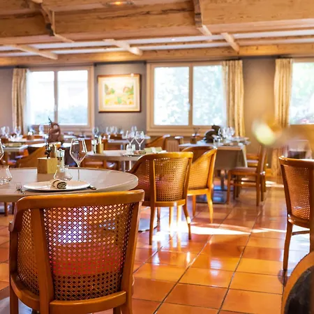 Hotel Restaurant De Charme La Lozerette - Proche Florac 3*